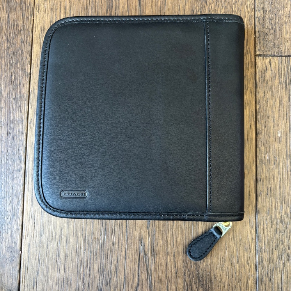Vintage Coach Black Leather 12 Disc CD/DVD/Game Disc Case Holder Zipper